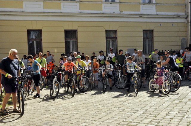 Critical Mass 2018 05